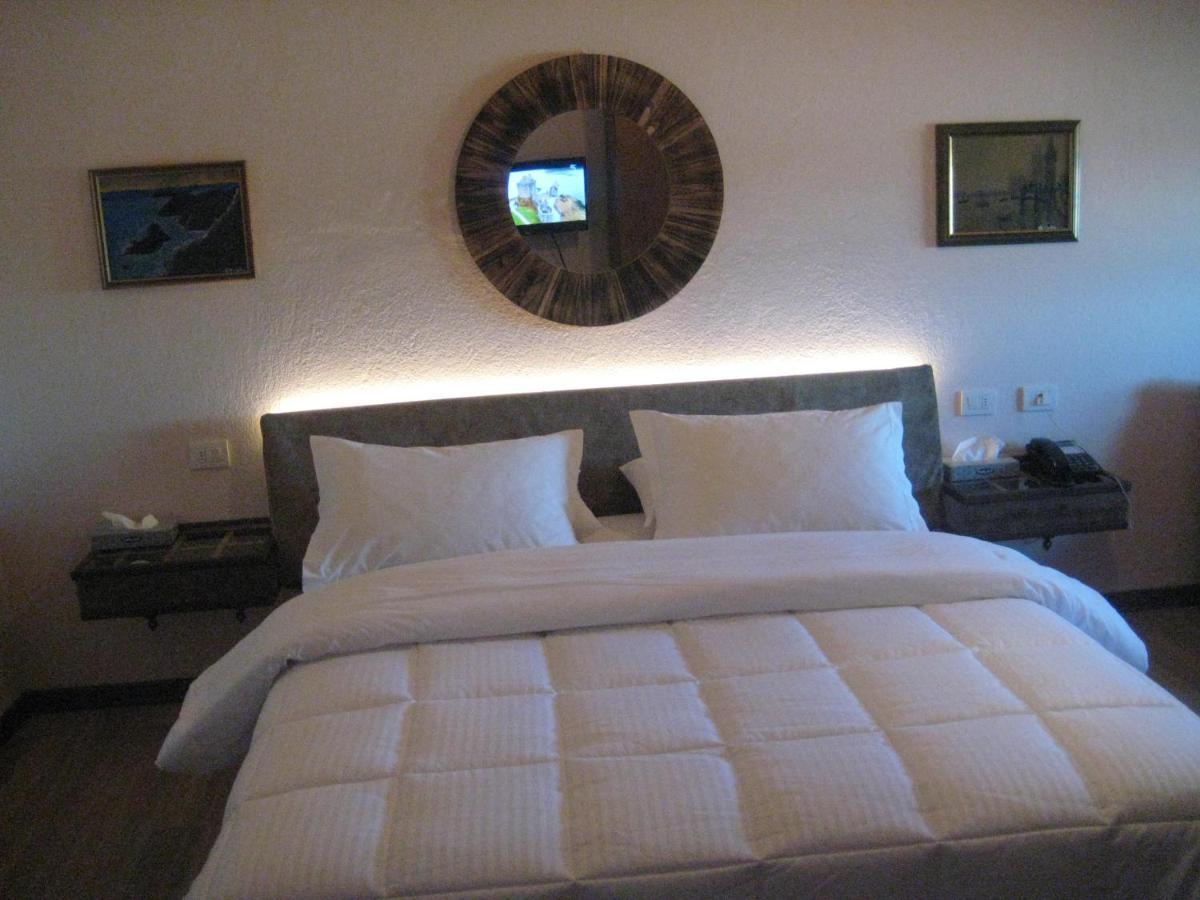 Drini Hotel Rrashbull Экстерьер фото