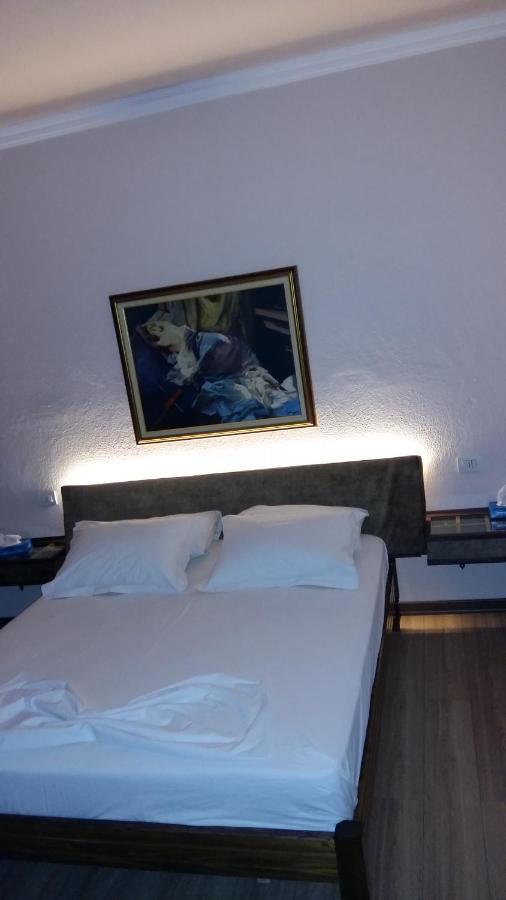 Drini Hotel Rrashbull Экстерьер фото