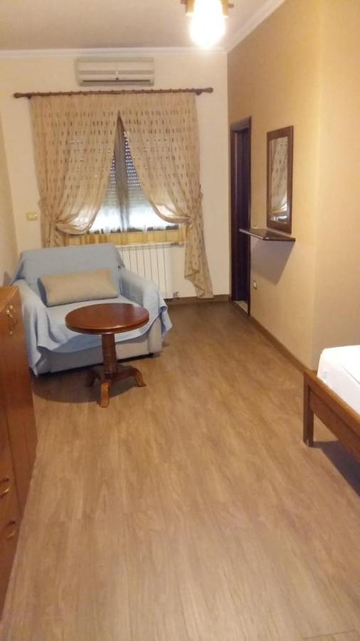 Drini Hotel Rrashbull Экстерьер фото