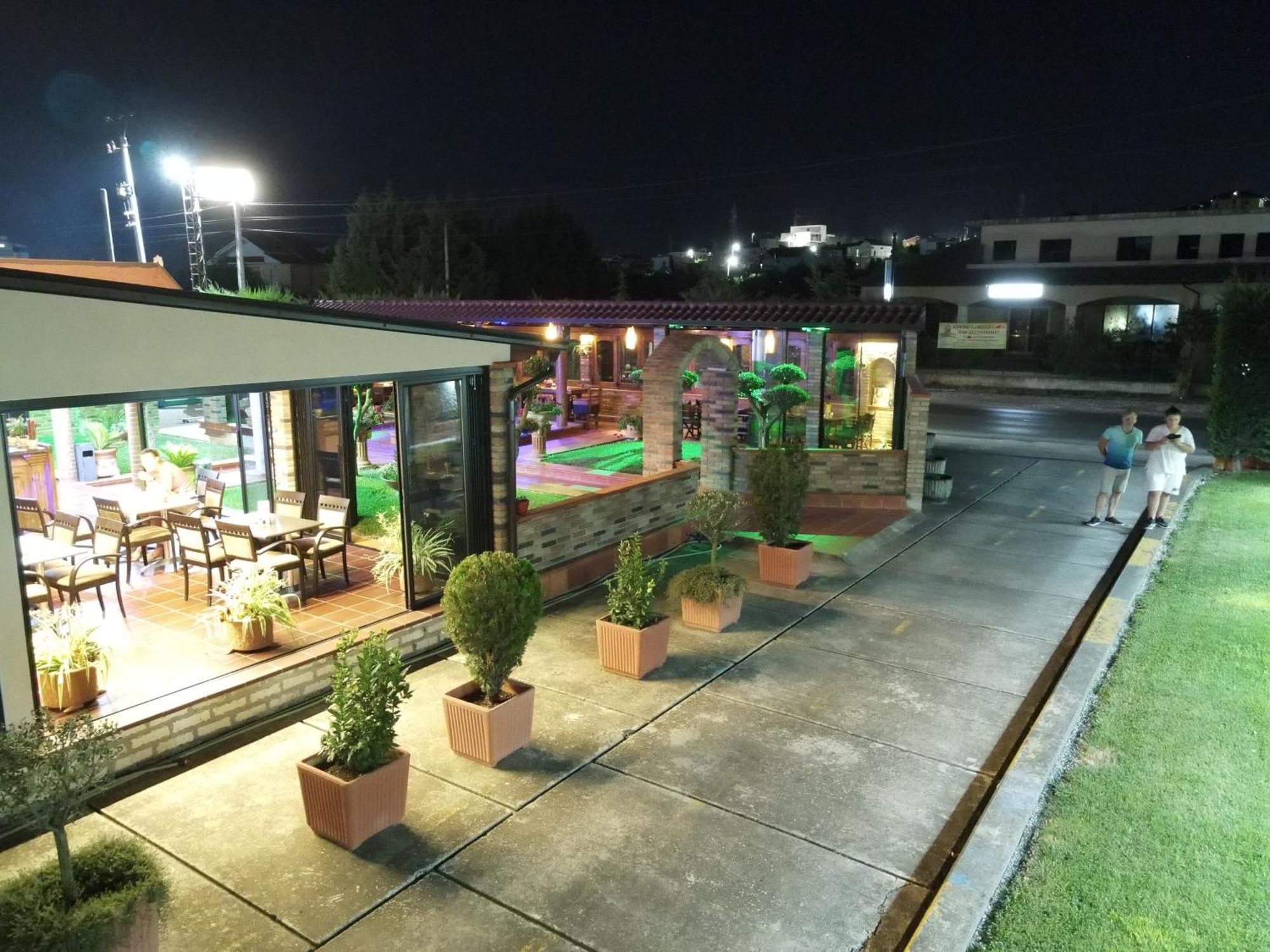 Drini Hotel Rrashbull Экстерьер фото