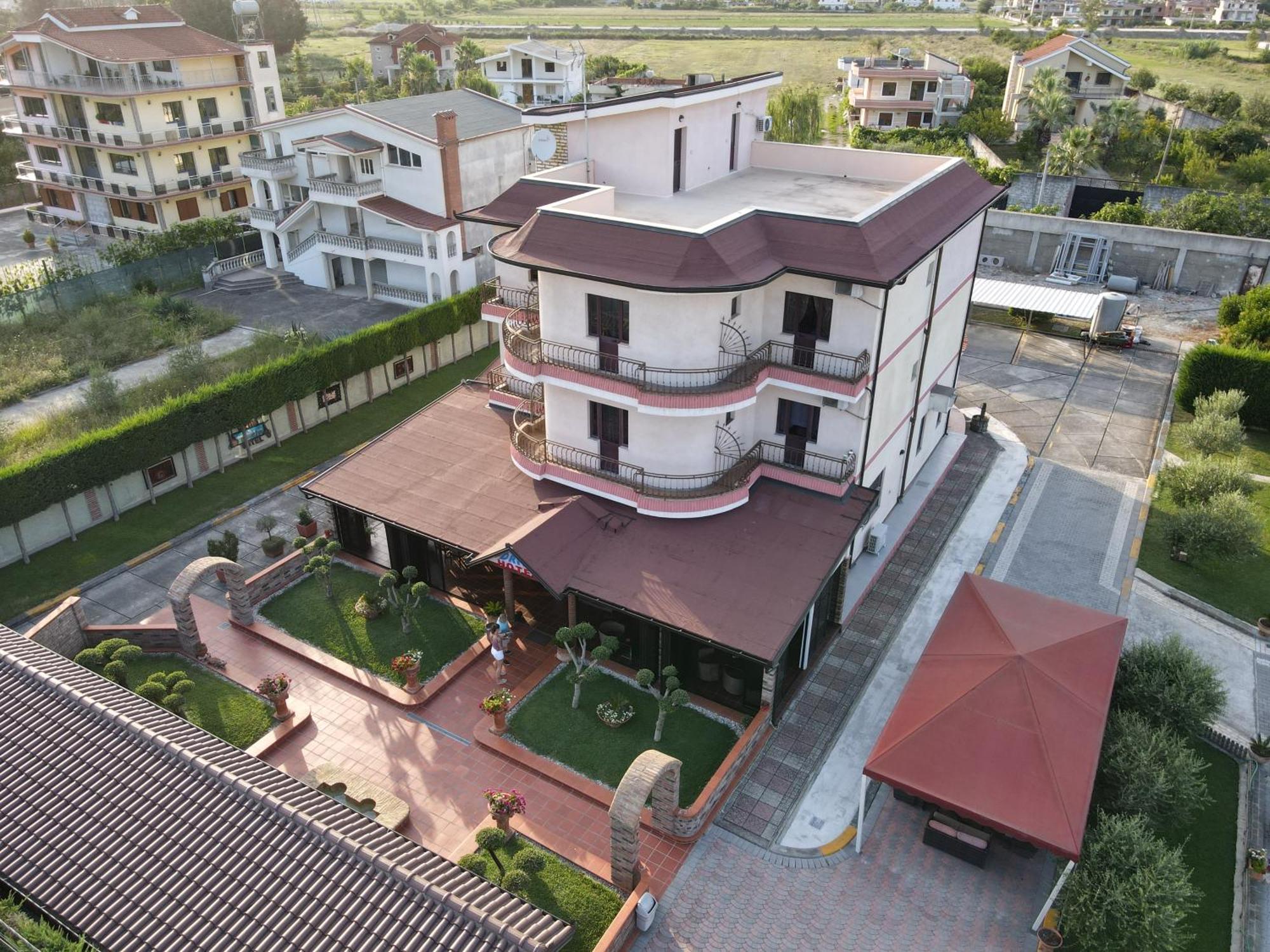 Drini Hotel Rrashbull Экстерьер фото