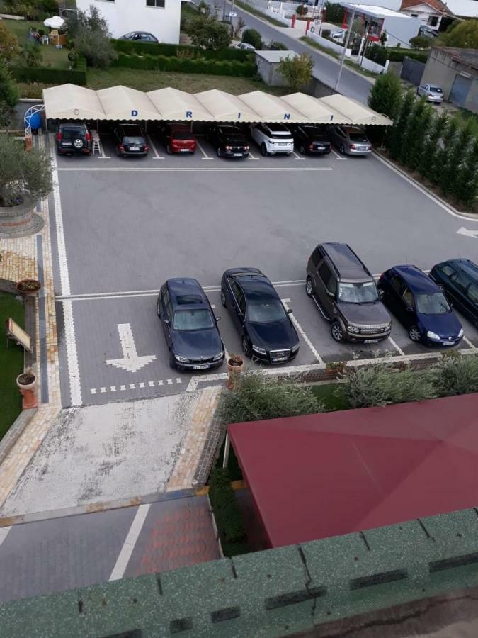 Drini Hotel Rrashbull Экстерьер фото