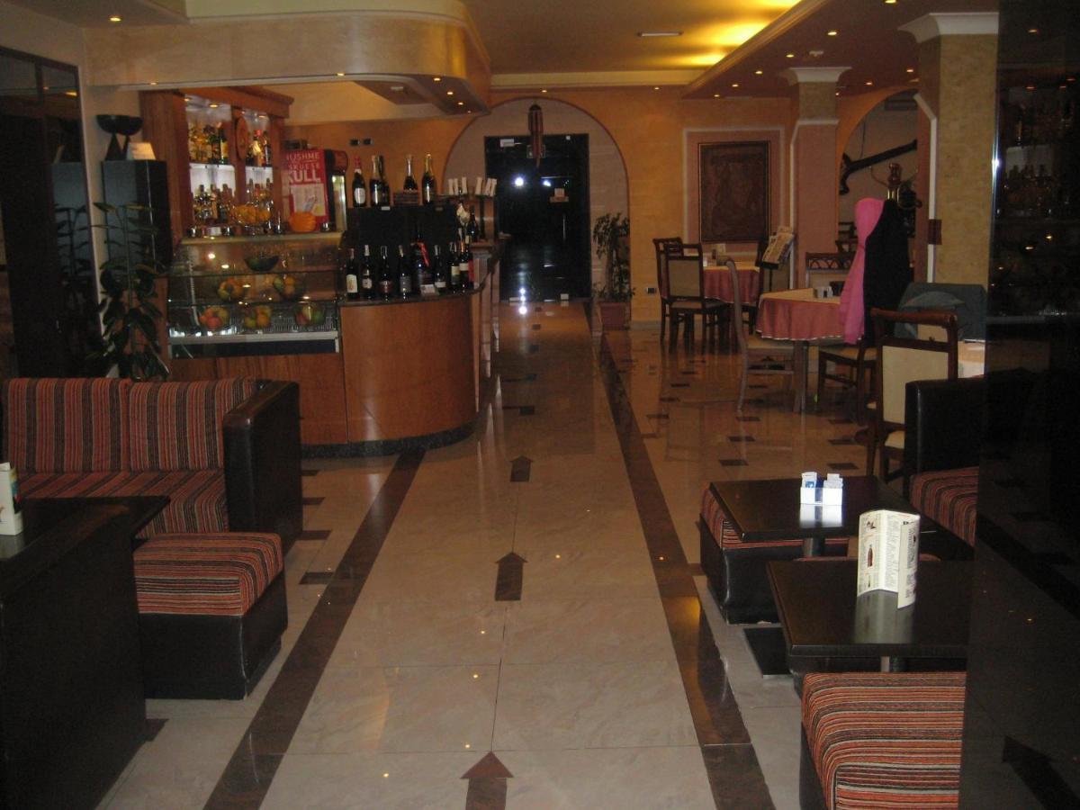 Drini Hotel Rrashbull Экстерьер фото